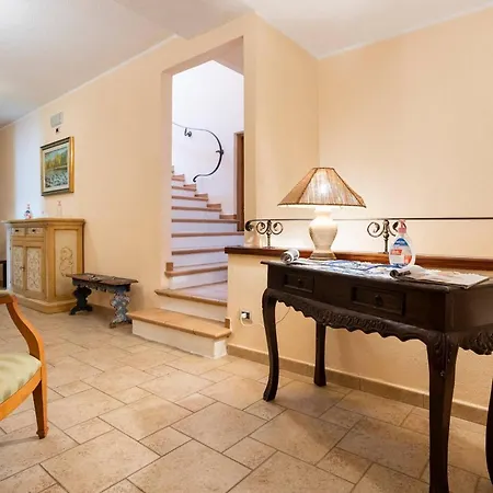 Hostaria Pettirosso Hotel *