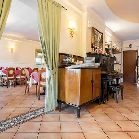 Hostaria Pettirosso Hotel