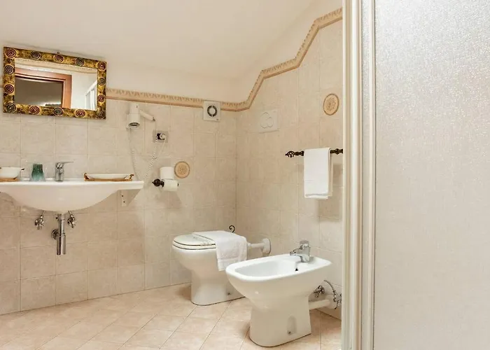 Hostaria Pettirosso Lonzano