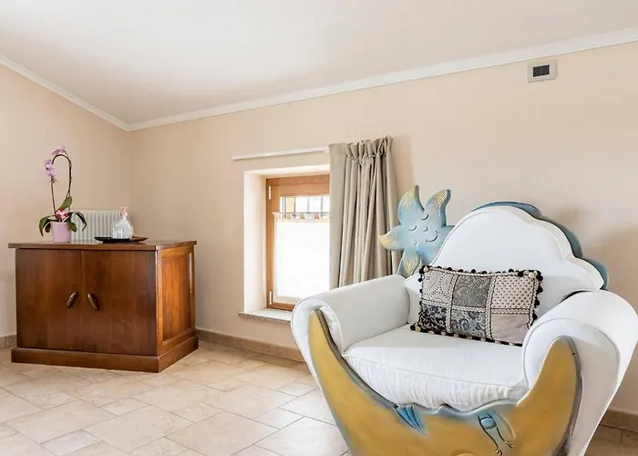 Hostaria Pettirosso Szálloda *