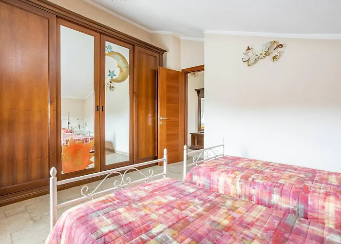 Hostaria Pettirosso Szálloda *