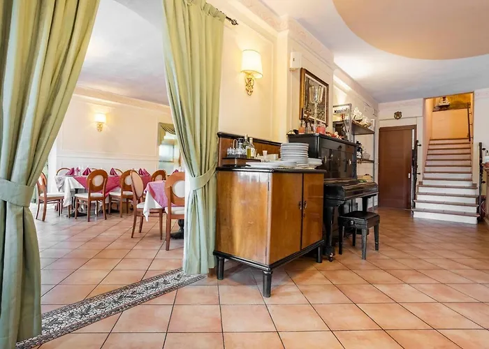 Hostaria Pettirosso Szálloda